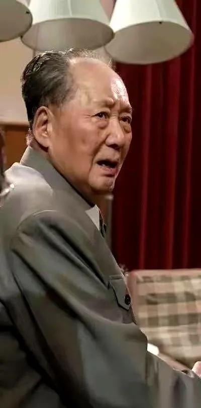 毛主席的这张照片你们见过吗？我是从来没见过，这是我第一次看到，看得令人心疼。
“