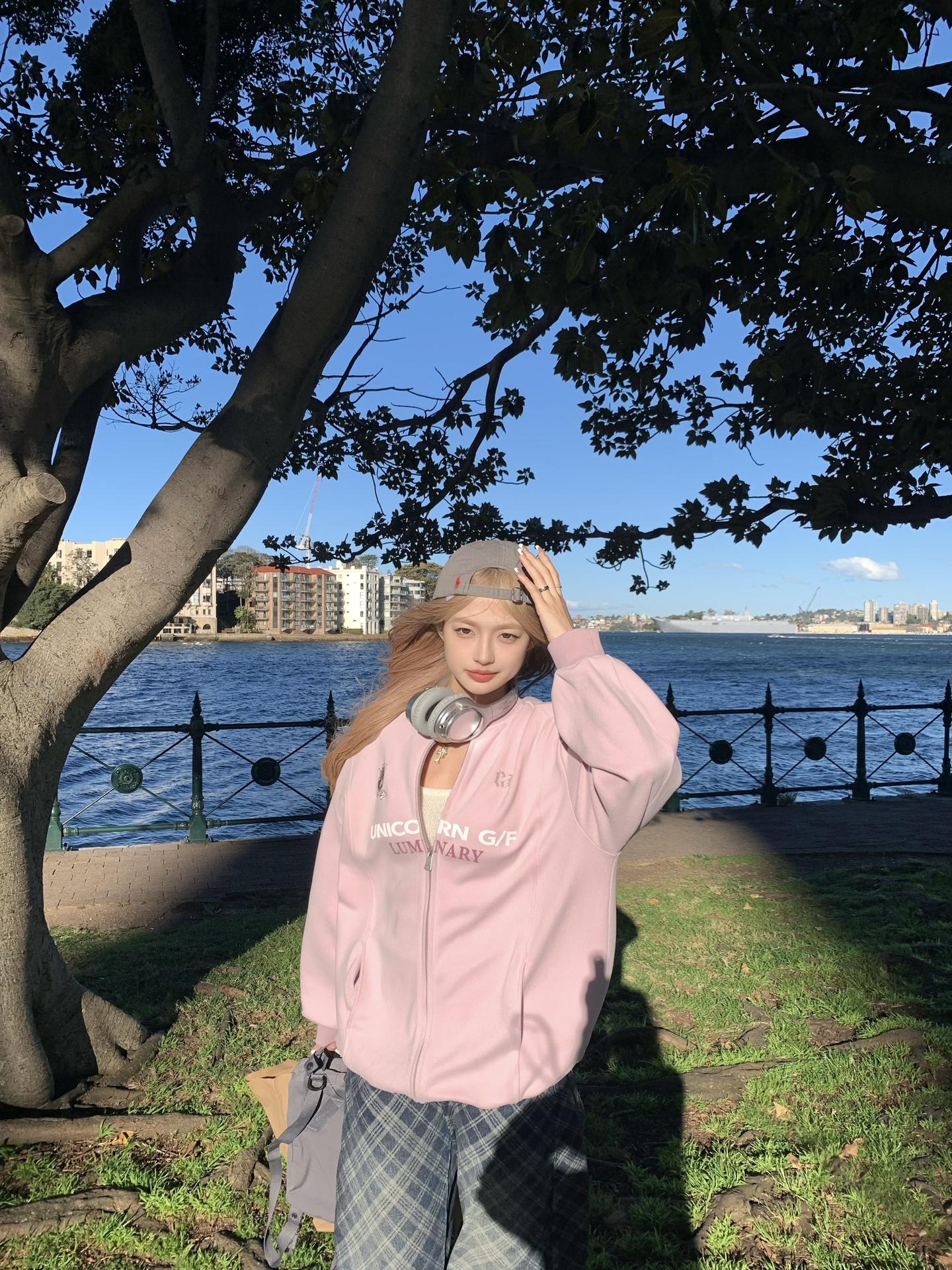 我家里人惹我我都噜噜脸子 你是干啥的啊