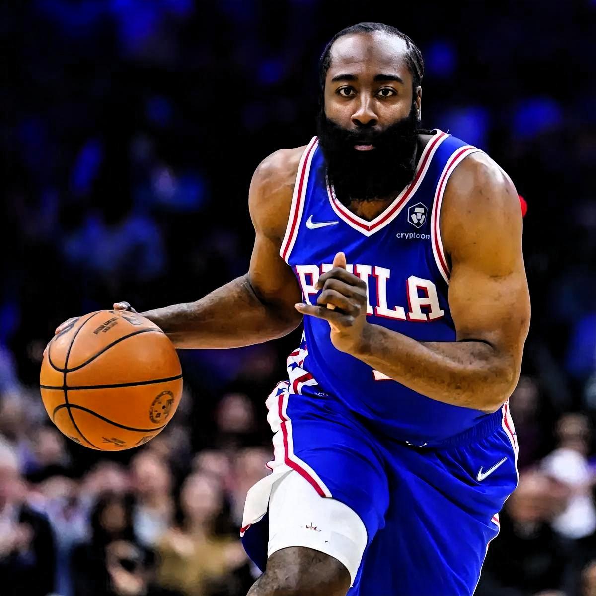 你觉得哈登的实力到底如何哈登是NBA历史级双能卫，巅峰期为进攻端“跨维度碾压”的