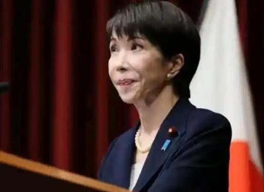 高市早苗“变脸”了！日本政府内部传出消息，现任首相高市早苗正在认真考虑取消原定于