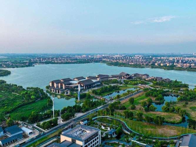 嘉兴财政收入表现来了！

2026年1-2月嘉兴地方财政收入为166.54亿，增