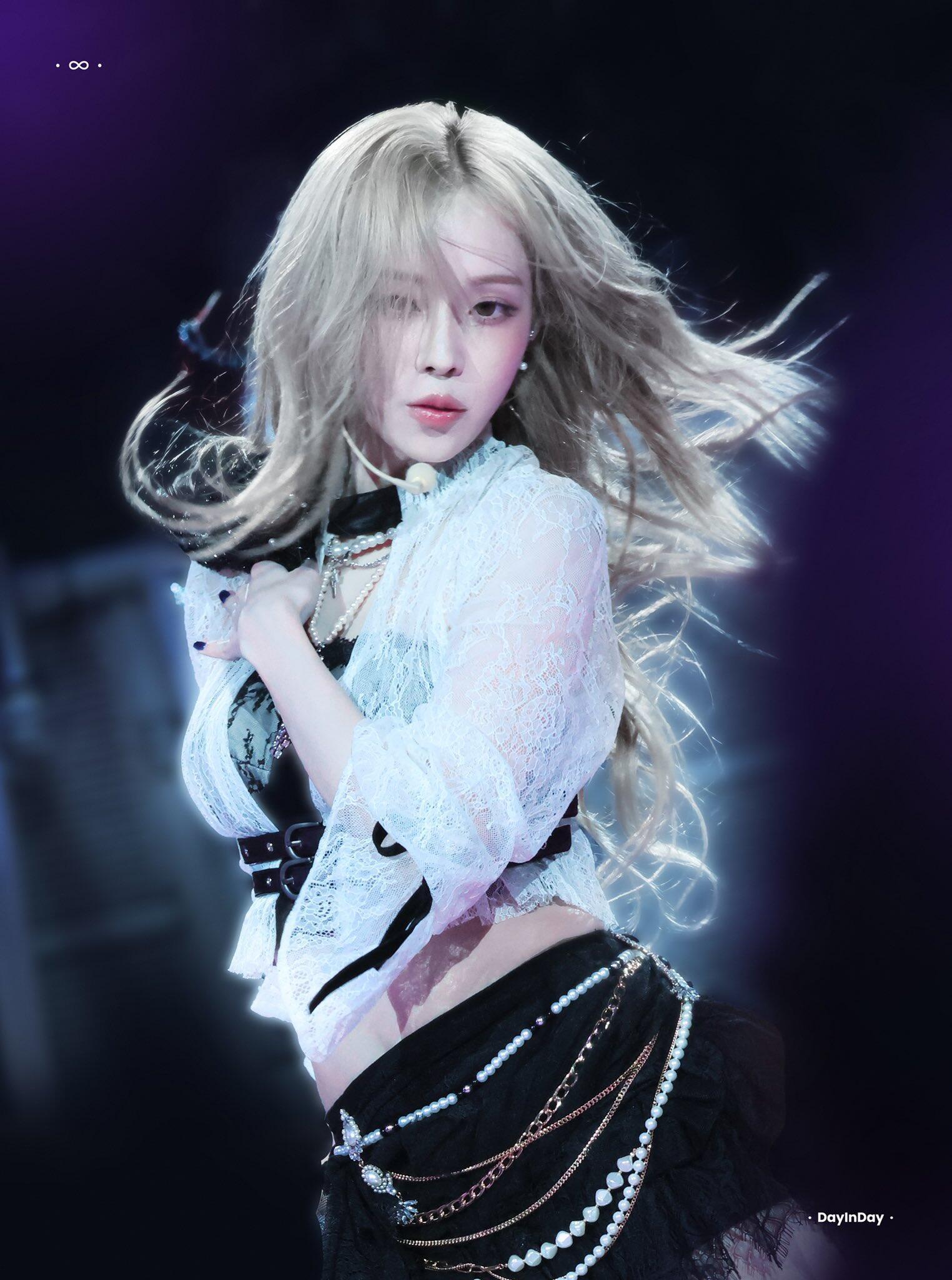 金玟庭橘发 【金玟庭】一些神迹般的愚人节站姐图 