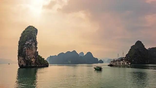 张晓磊爆款文章：
人这辈子，最放不下的东西，其实就两个字——“情分”。

人这一