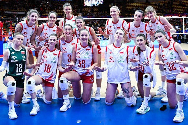 波兰女排第二周3胜1负，两周过后6胜积17分✅ 3-0 x 🇧🇬 保加利亚✅