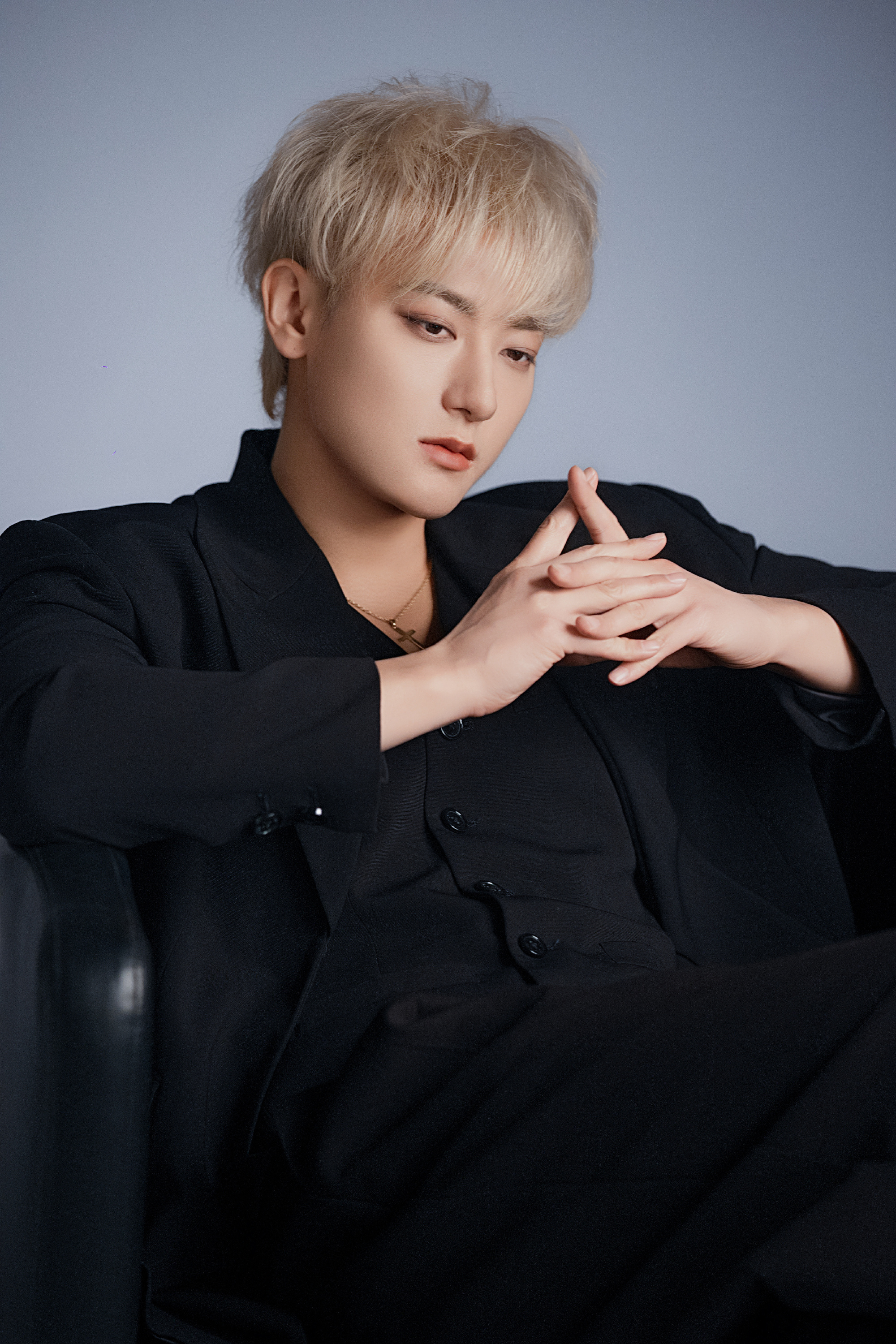 黄子韬掉粉已超400万  看来大家都是奔着车去的哈哈哈哈  