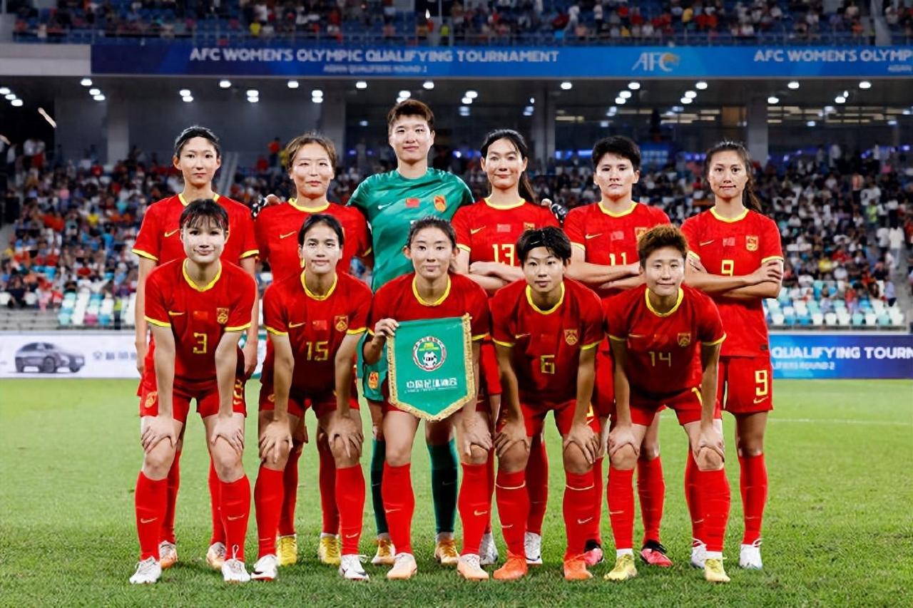 奥预赛-闫锦锦破僵陈巧珠建功，中国女足3-0泰国，末轮决战韩国
中国女足主场对阵