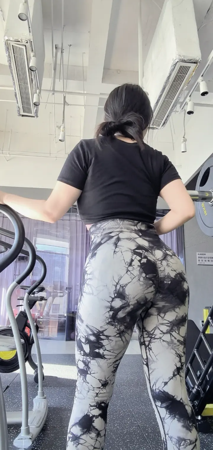 路走多了，疼的是脚， 人想多了，累的是心 情绪不能解决任何问题， 把心...