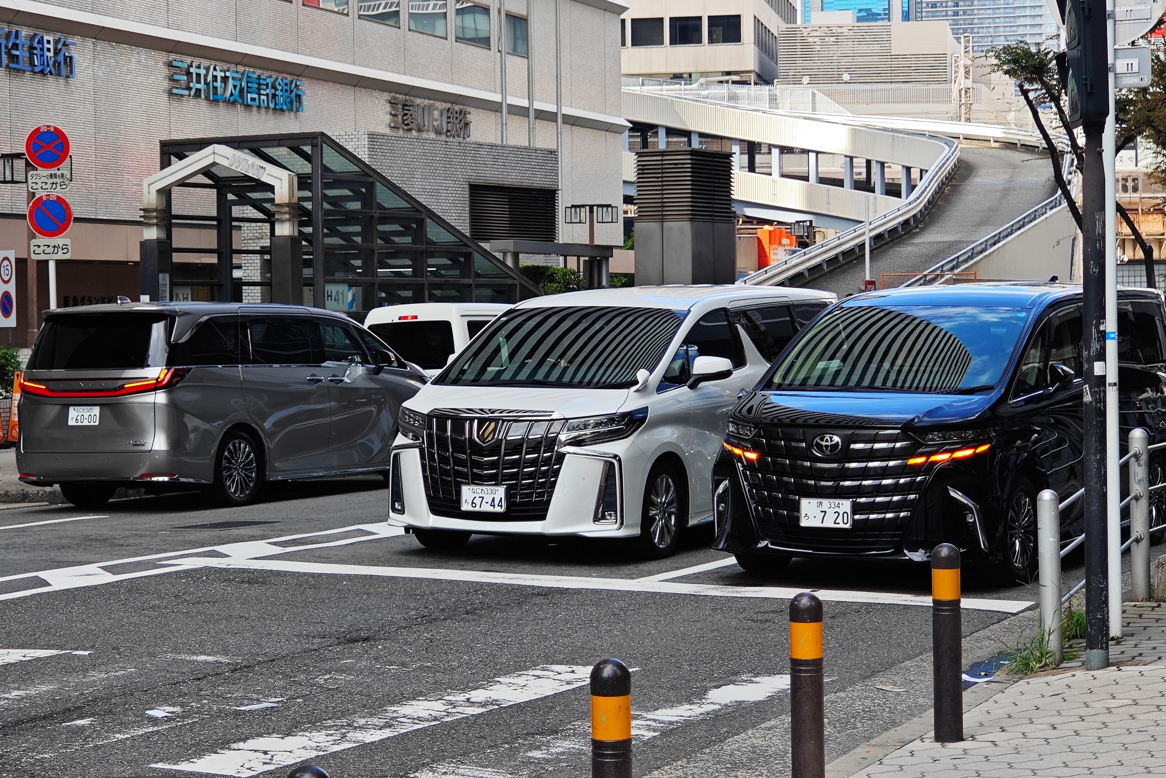 一张图说明日系 MPV 市场现状[doge] #型车街拍# ​​​