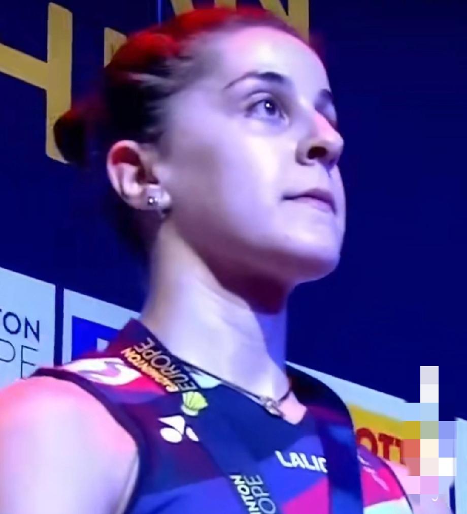 挺搞笑的，欧洲羽毛球联合会刚发布马林将重返赛场的消息，紧接着马林本人宣布退役。