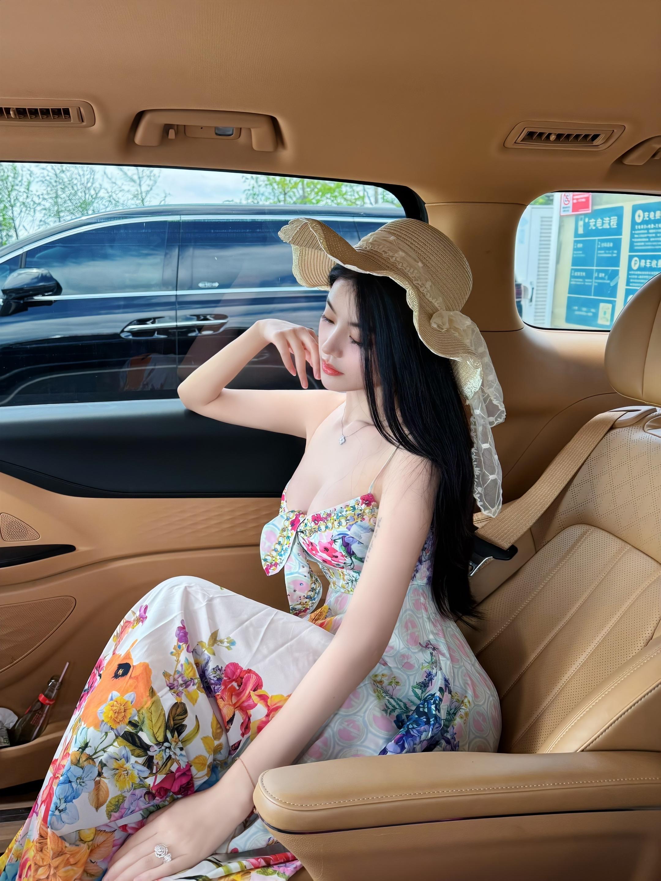大千世界 谁跟你个蠢货计较那么多