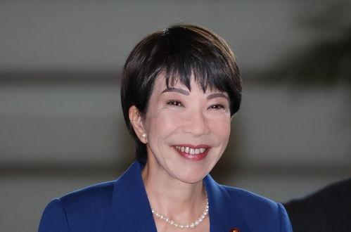 日本高官这番 “回应”，戳中了两国关系的神经。

2025 年 11 月 22 