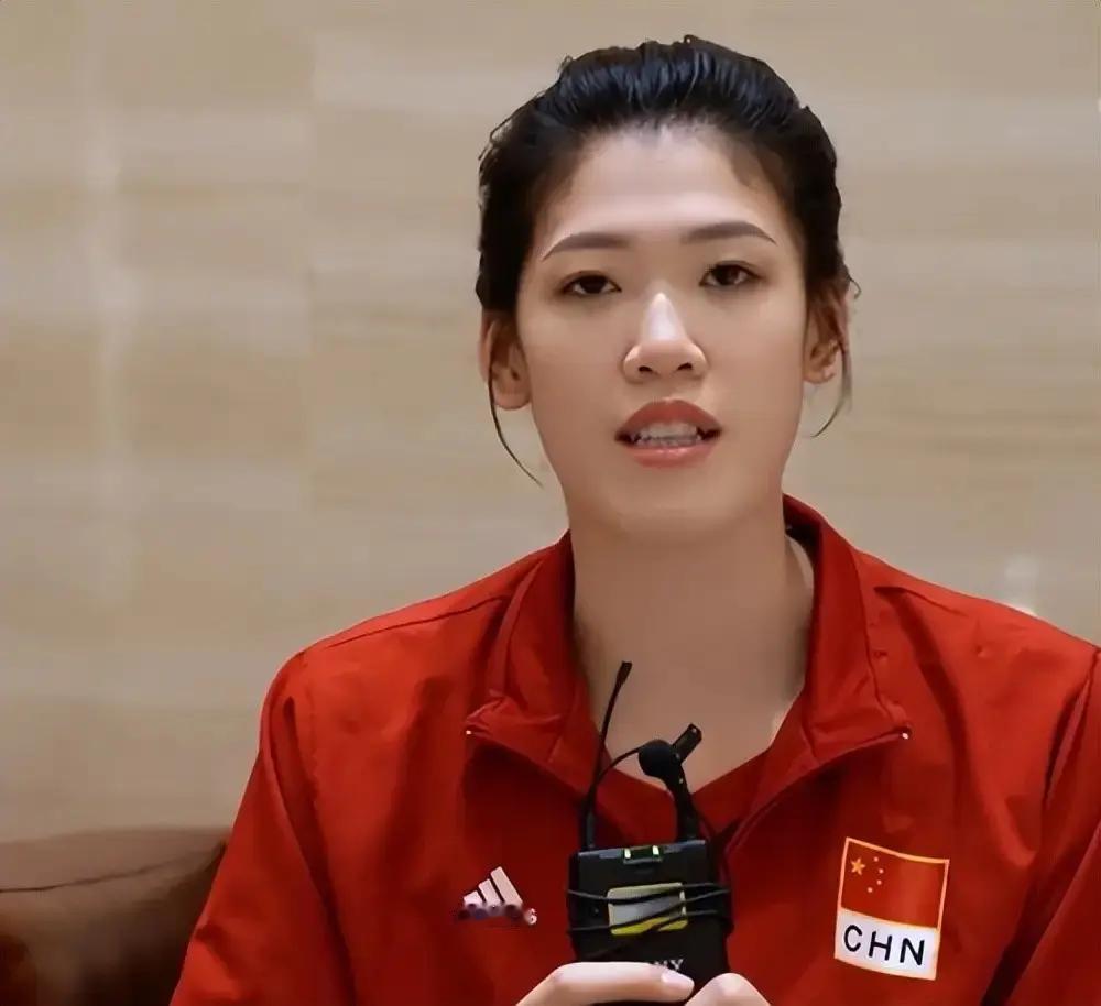 事实证明：女排可以没朱袁张，但不能没李盈莹

客观来说，女排输给波兰，有一个重要
