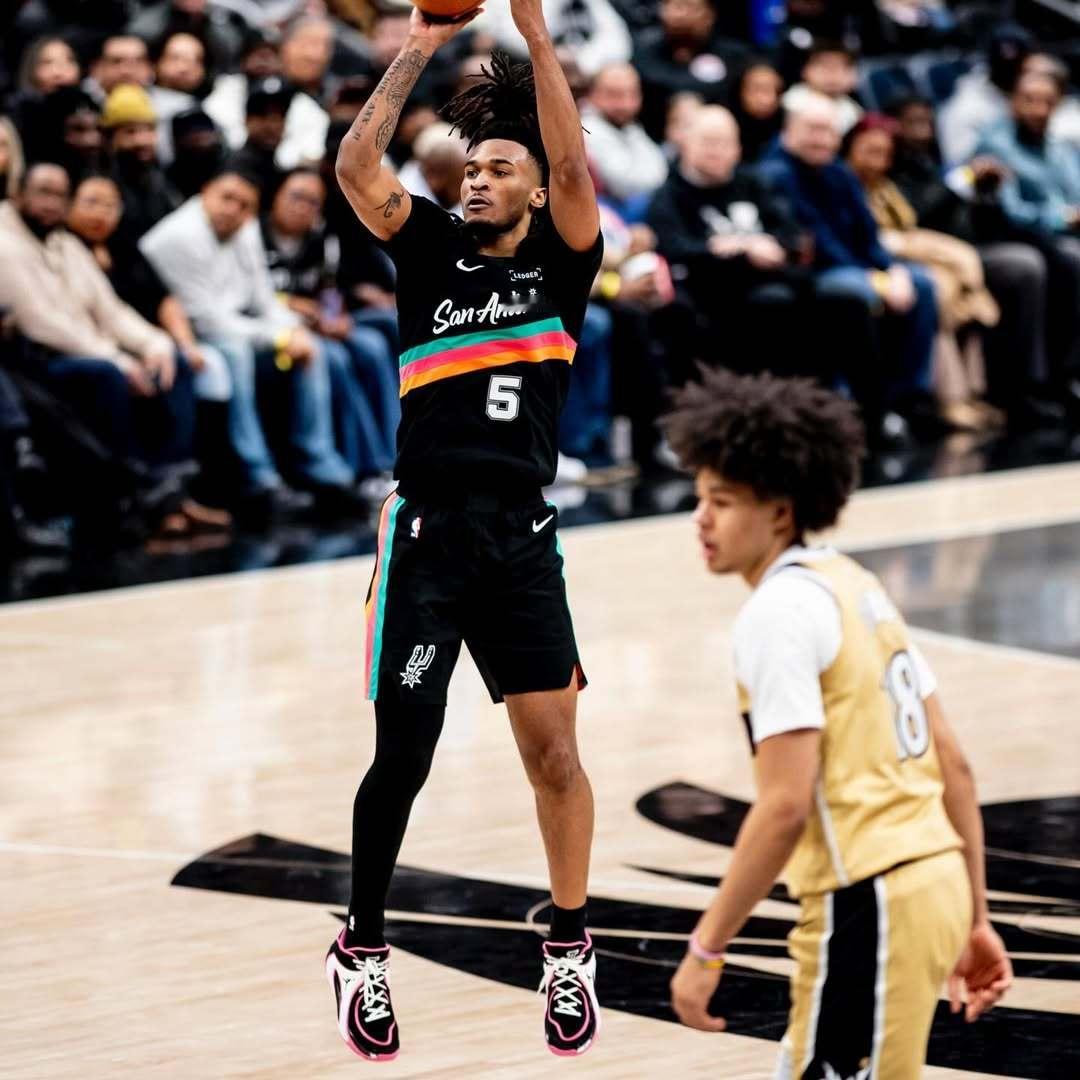 卡斯尔-我的评分：今晚是斯蒂芬·卡斯尔职业生涯的第100场比赛。NBA历史上，在