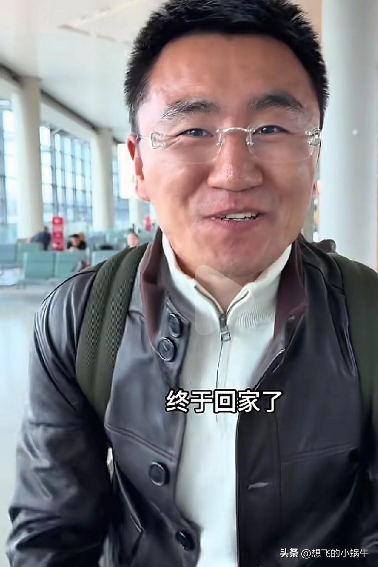 穆萨是一点都不会装，还是个恋家的人，看把他馋成啥样子了，一个人吃那么多，肚子都吃