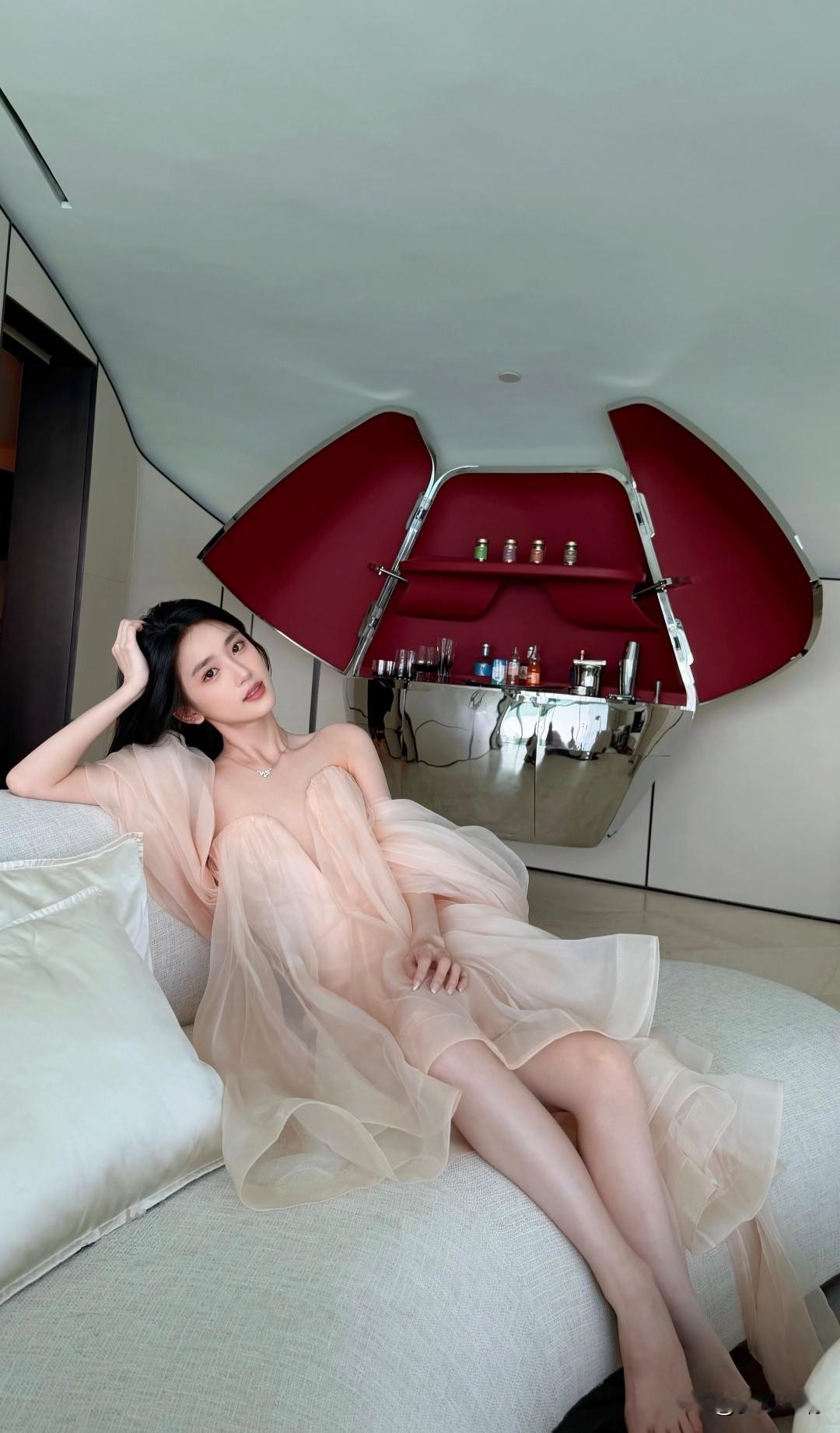 优雅气质，轻纱飘逸，尽显女性魅力！