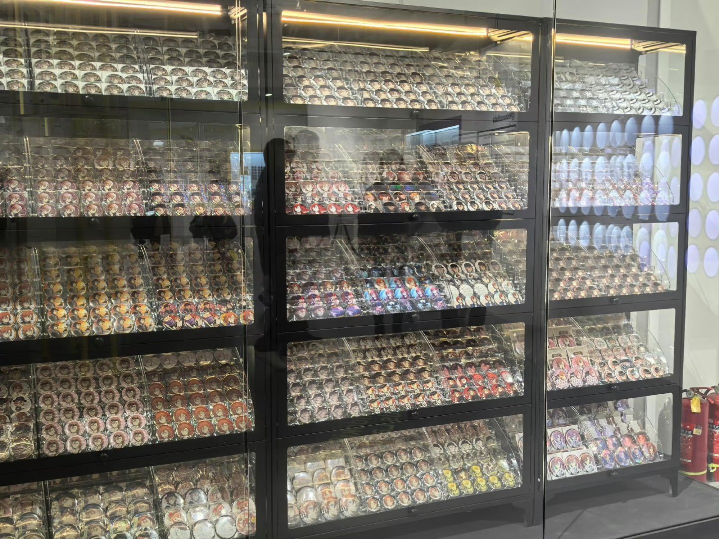 谷子展已经进化成艺术展了  谷子展的艺术之旅开启，恋与深空谷子惊艳亮相，身份证增