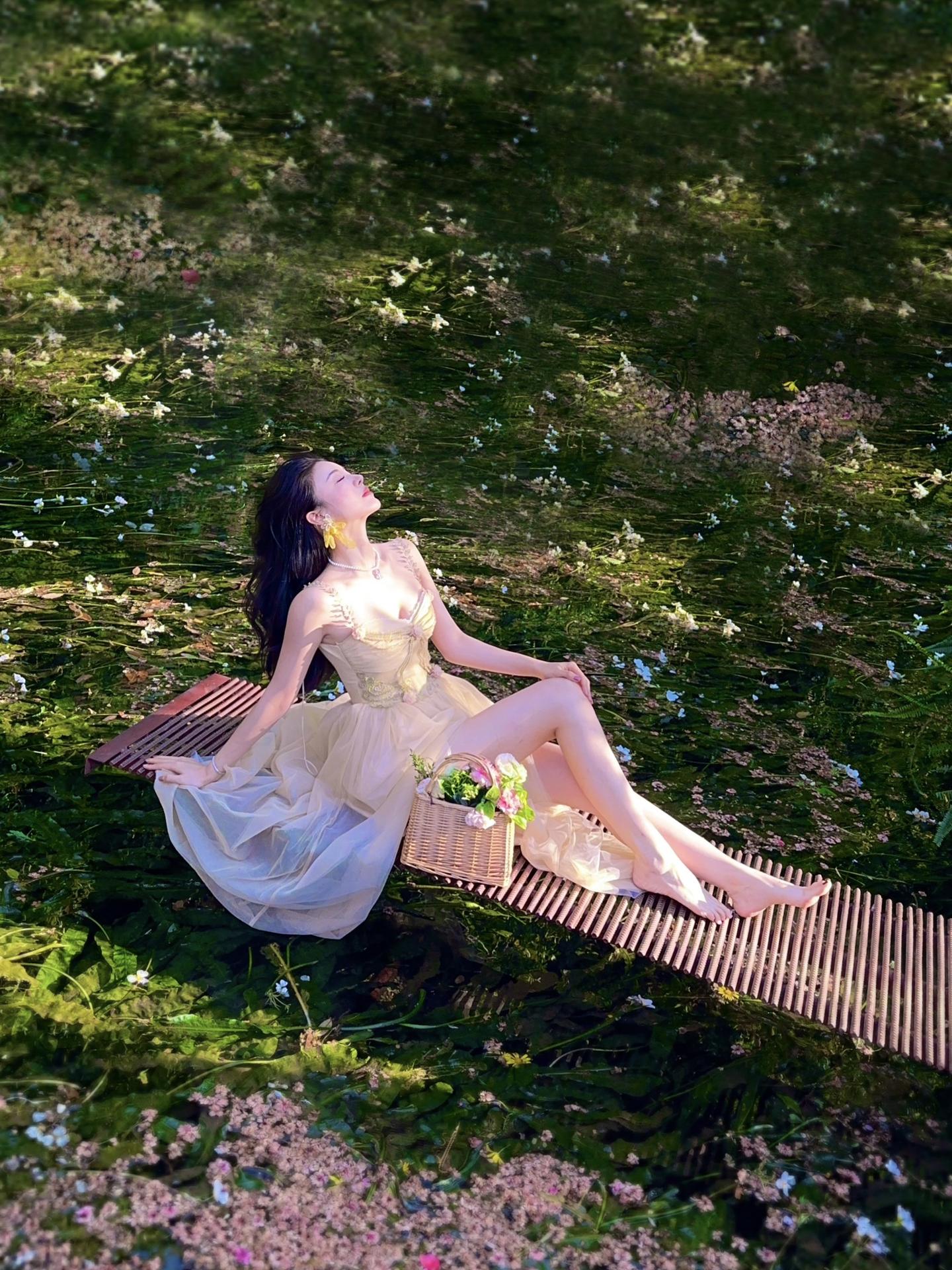 总有一天我们会幸福到想不起对方