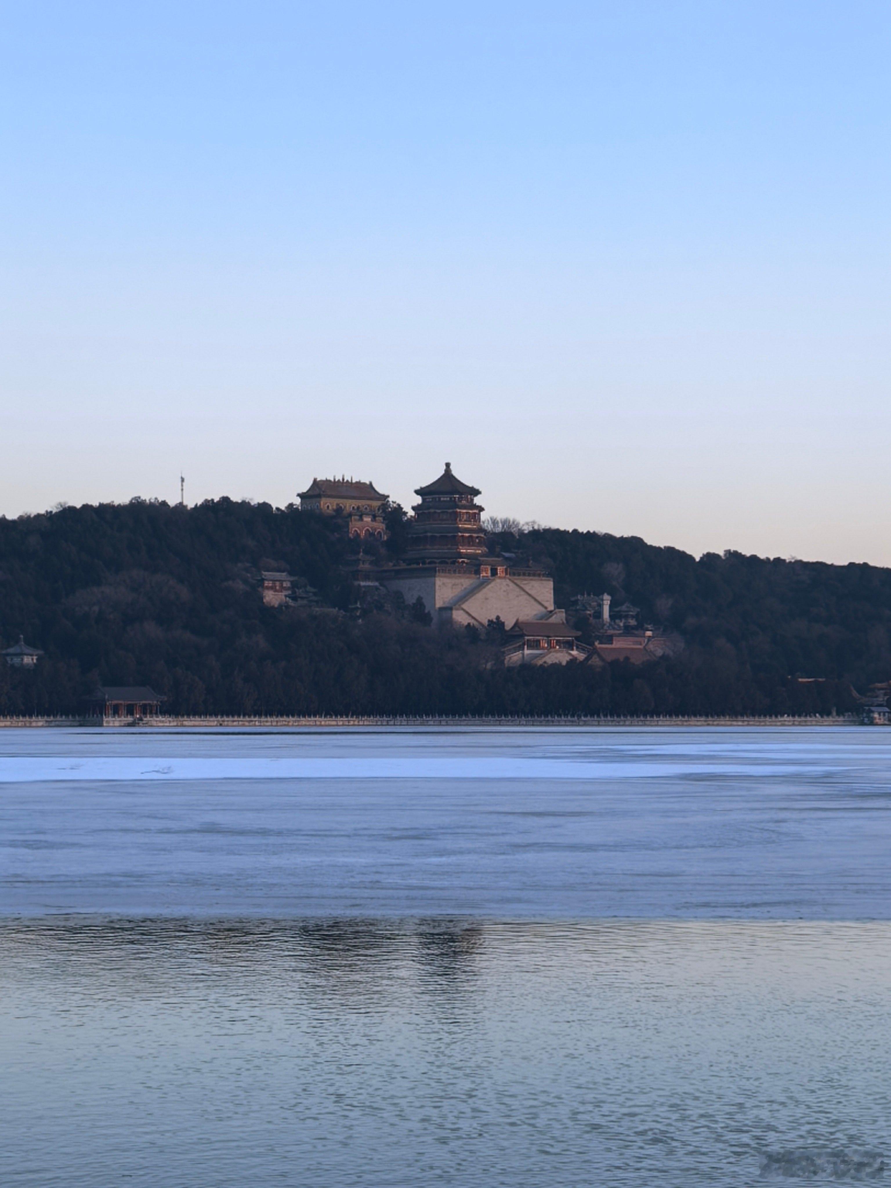 S-韩国股市迎来了反弹，但是他是在跌了30%且触碰120日线之后的反弹，并且A股