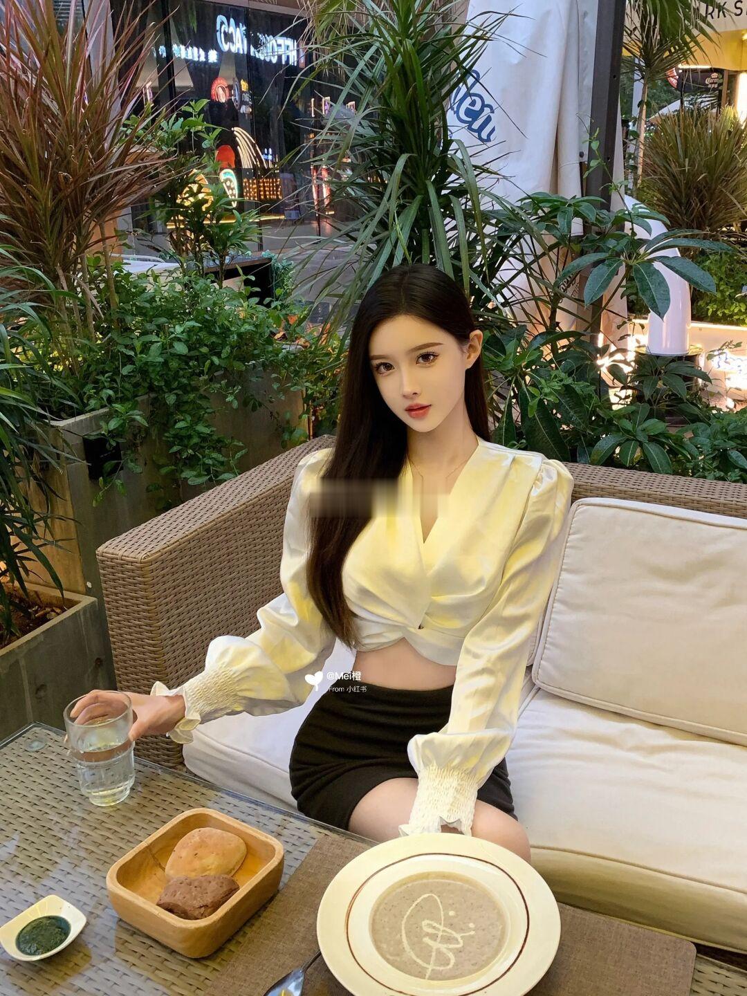 请吃饭的姐姐🍕