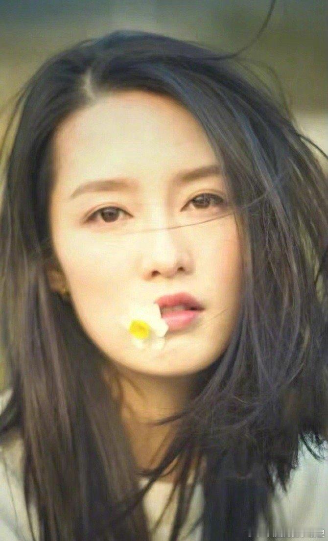 #粉丝喊话黄觉教老公拍照#黄觉平常发的一些摄影作品深得网友们的心，黄觉你真的不能