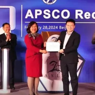 应该庆幸她不是技术人员吧