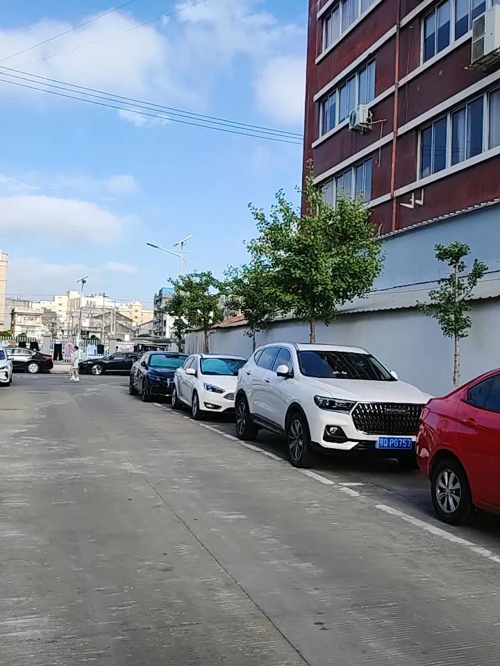 在头条一天赚500元，对不同人感受不同。对粉丝多的大咖，这或许是常态，随手发个微
