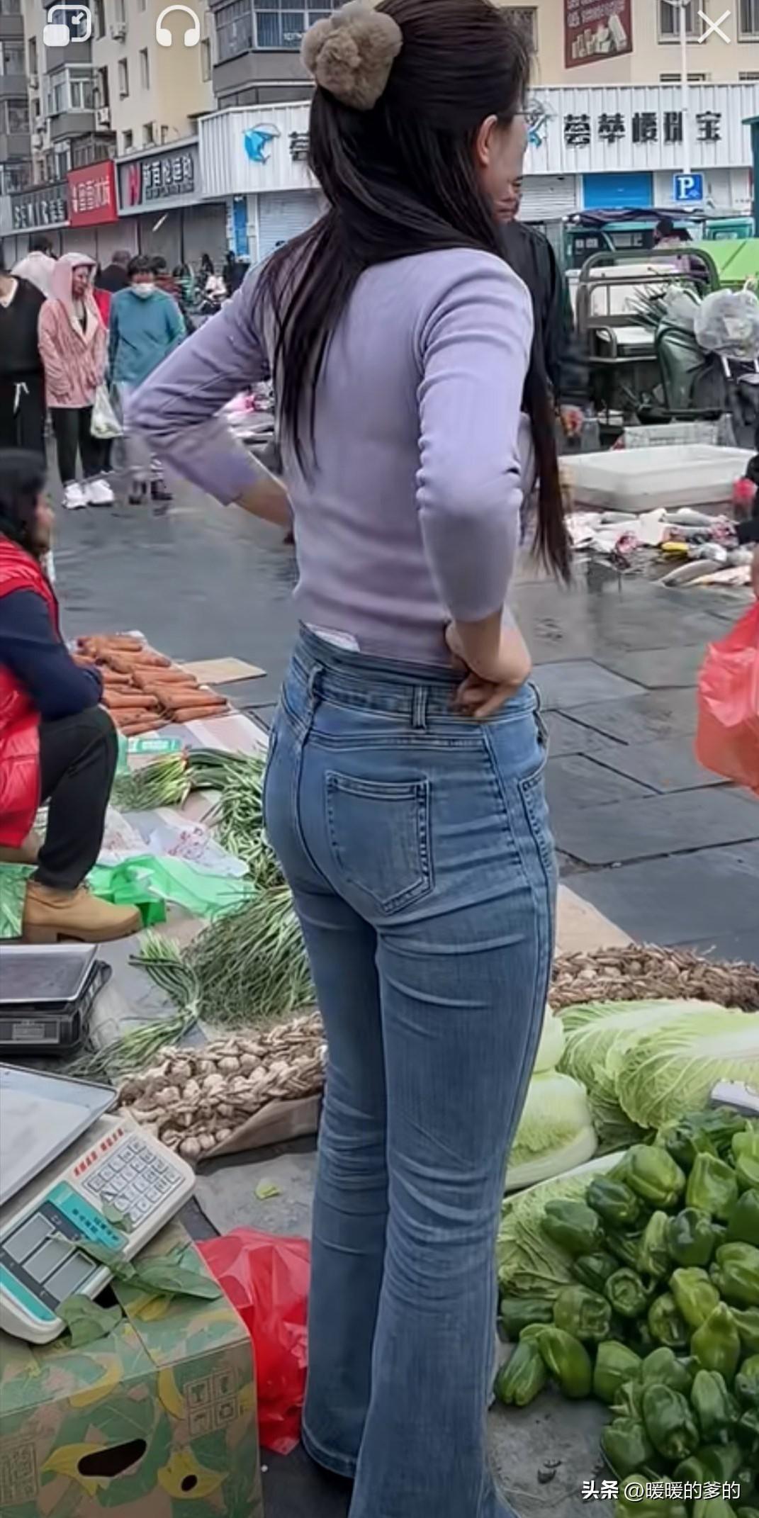 明明可以靠颜值
却选择了实干