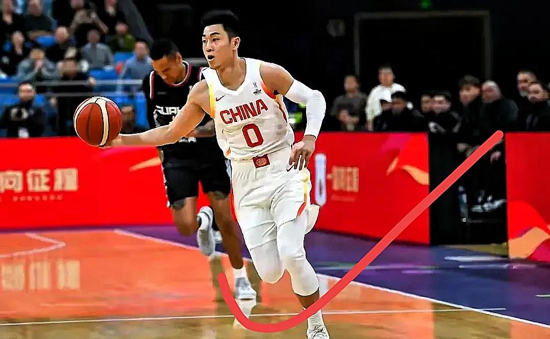 亚洲杯上，中国男篮79 : 71战胜韩国队，这场比赛，让咱彻底认识了四个人。
 