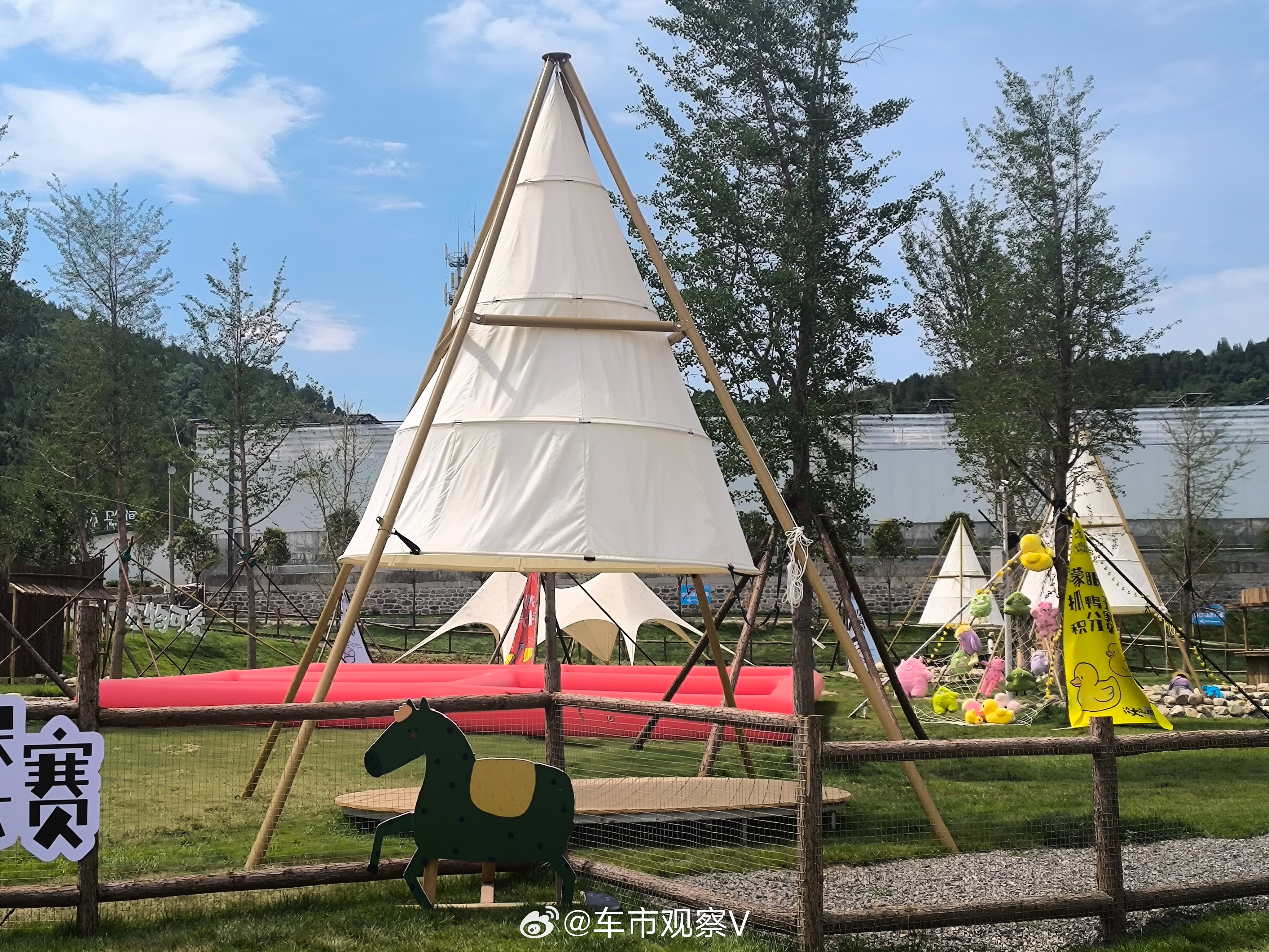 中国猪圈装空调让欧洲网友破防都说过得不如狗，现在看连猪都不如。 