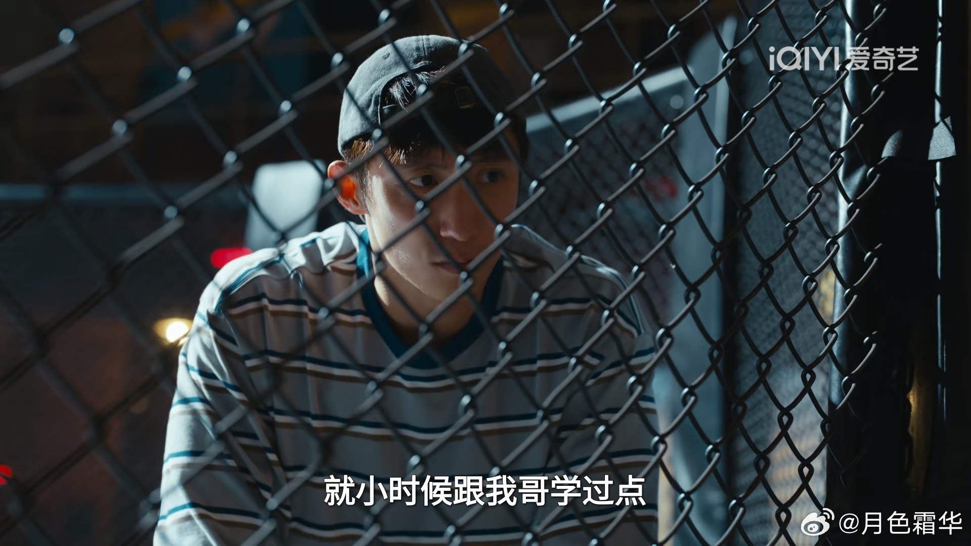 张小满就很想领养当儿子，他像个小宝宝，甜美可爱惹人怜爱。