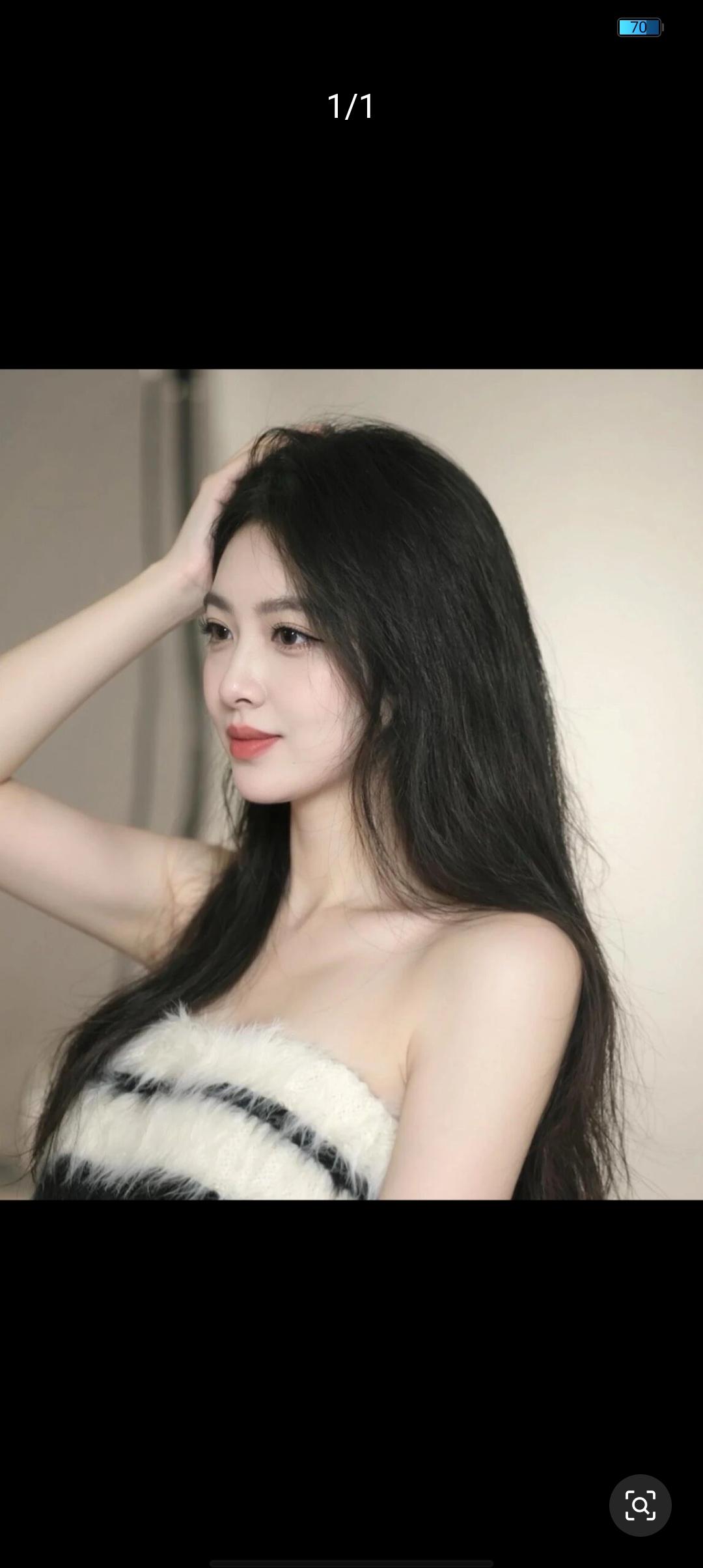 温柔黑发，甜美笑容，精致裙装，优雅动人。晒图笔记大赛 女生怎么穿搭会看上去很优雅