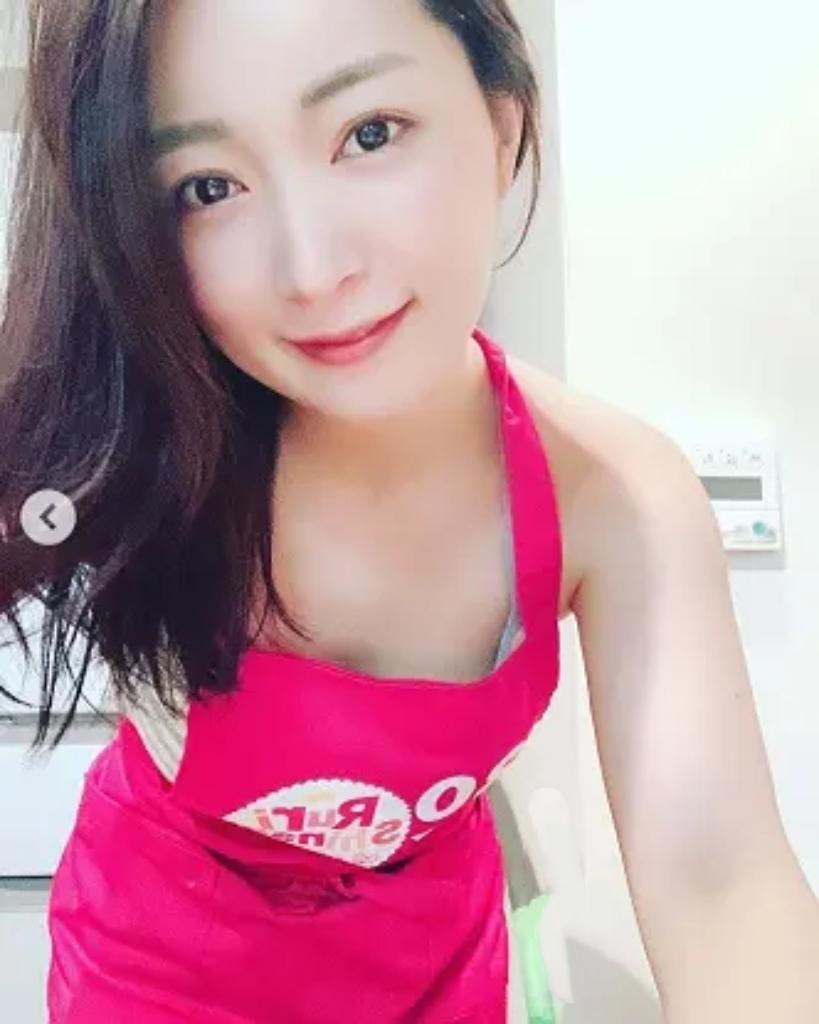 31岁，本应是绽放光彩的年纪，她却匆匆离世。确诊仅两个多月，命运就无情地将她带走