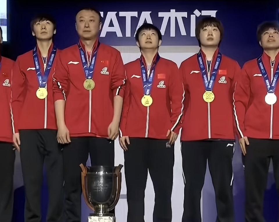 🏆 荣耀时刻！中国乒乓球队勇夺金牌，团结一心，再创辉煌！🇨🇳🏓