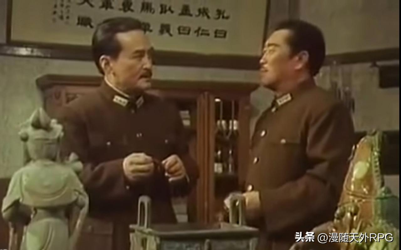鲤鱼焙面
        第一次是从这两位嘴里听到的这道菜，两部电影时间地点倒是
