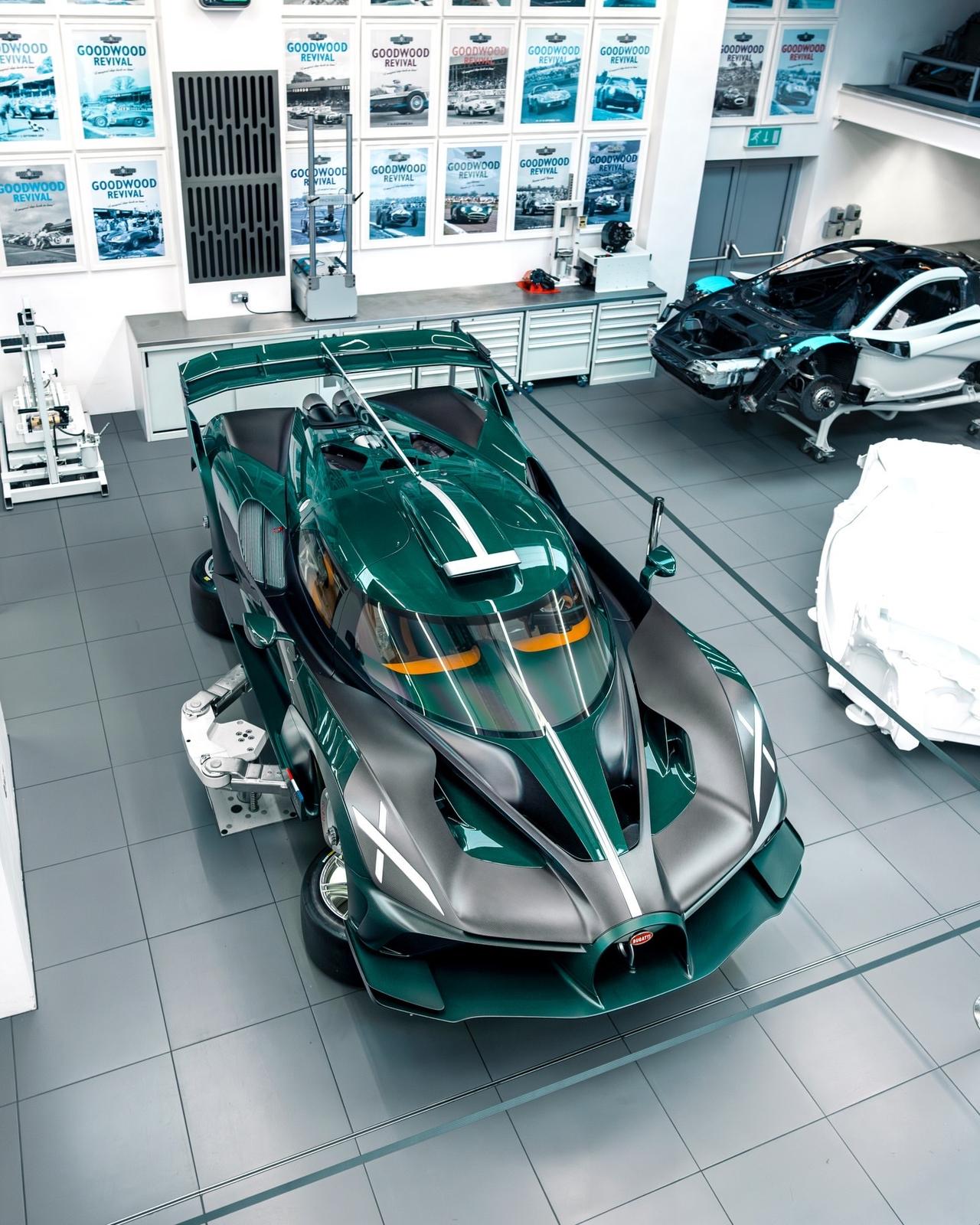 绿色地狱 - 路行版 🔜 LanzanteLimited