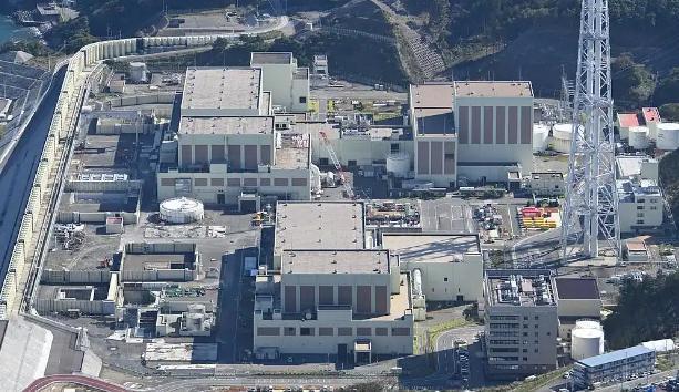 日本又一座核电站出事了，这次不是大家熟悉的福岛，而是宫城县的女川核电站。
 
就