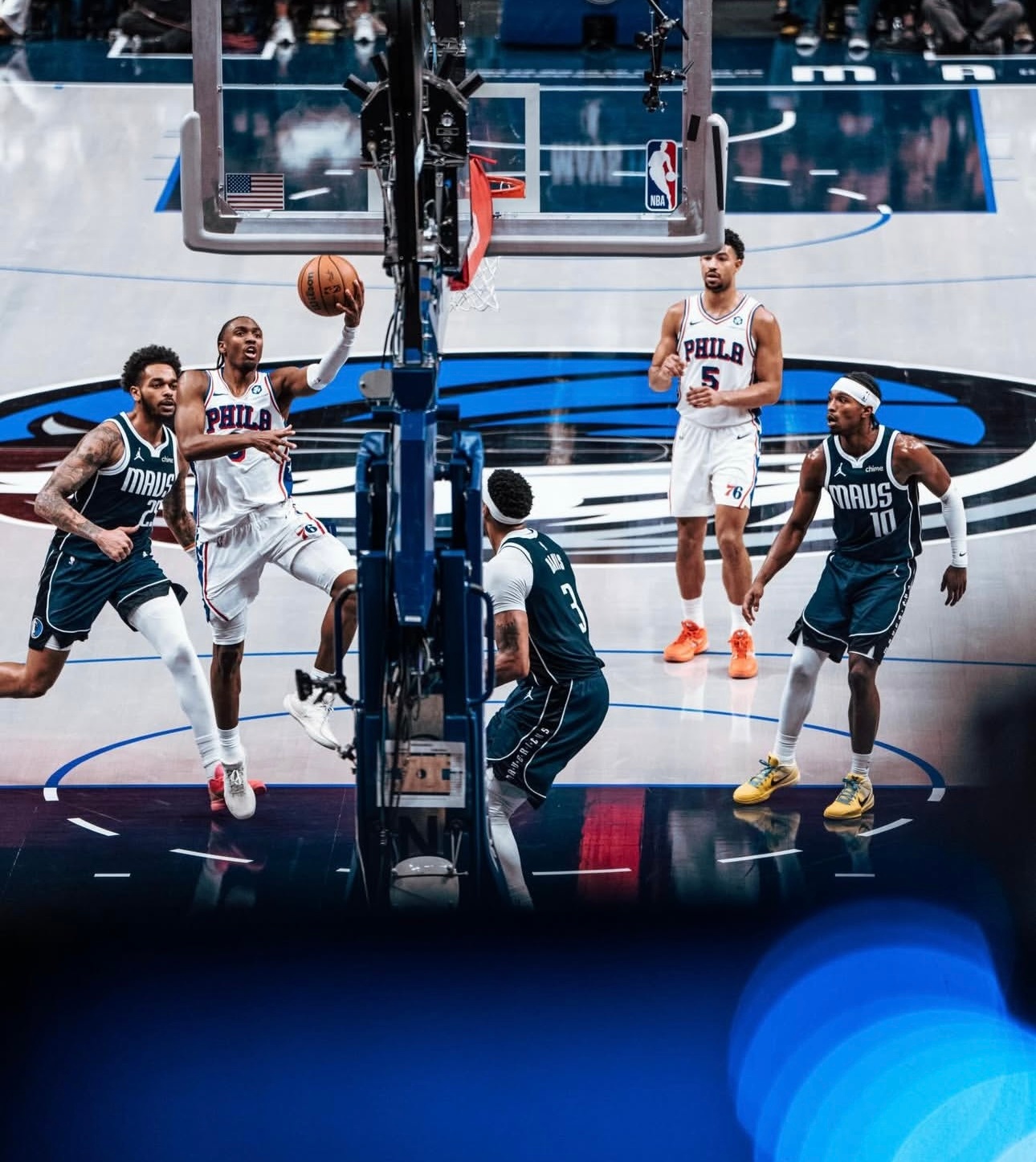 篮天下 76人摄影师Max Molina的出片📸Images via maxm