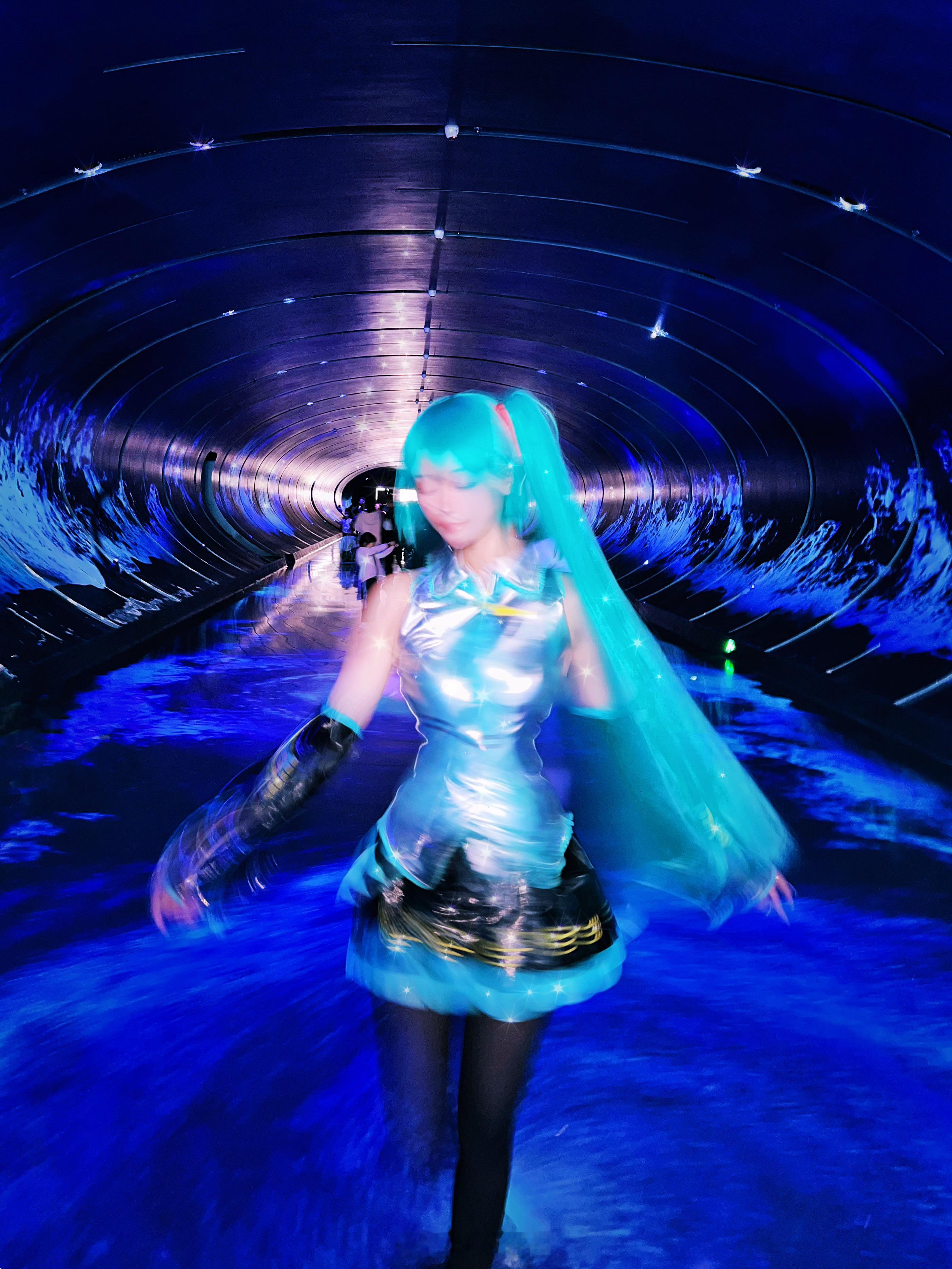 每次把初音卖掉，都会因为各种原因再把它买回来！😅#初音未来##cosplay#