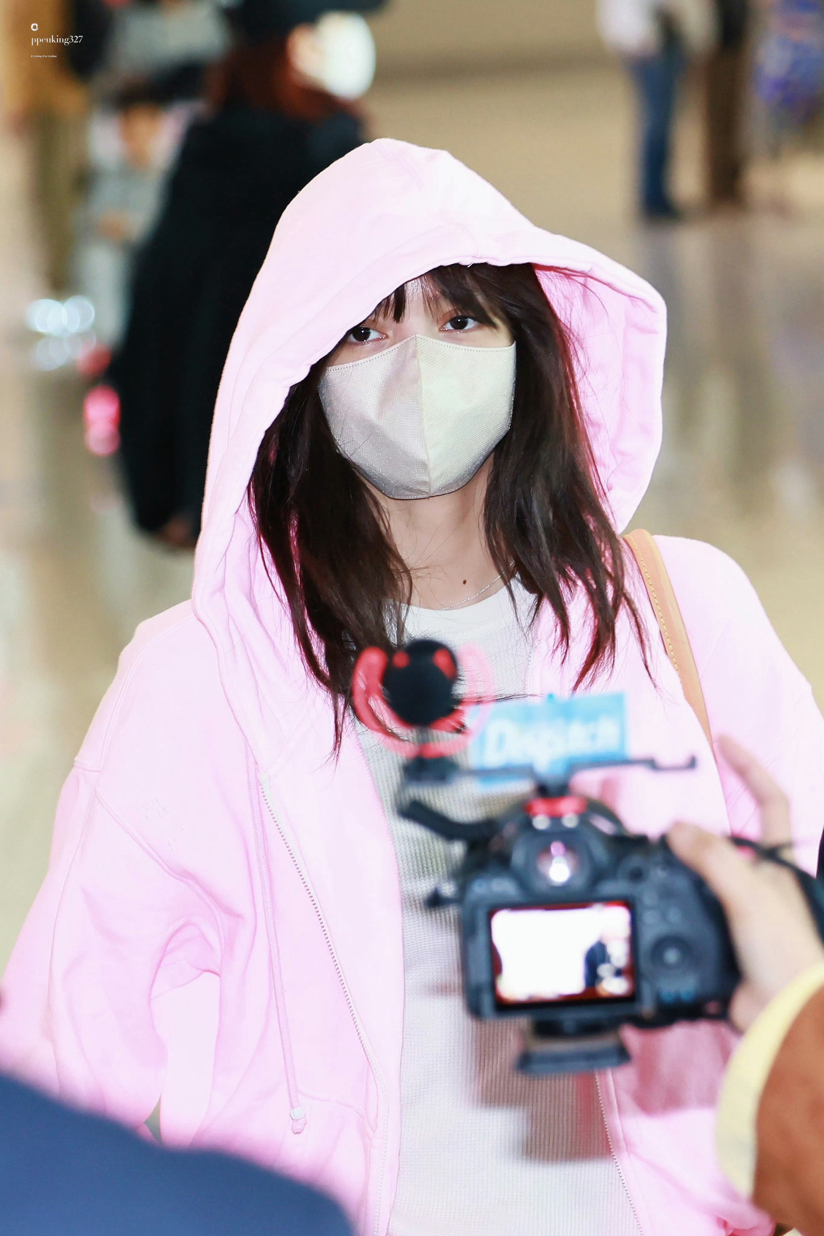 权志龙、姜大声、Lisa出发科切拉音乐节路透图，期待闪耀舞台！ 