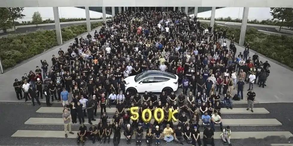 懂车之道讯10月23日，特斯拉发布2025年第三季度财报，第三季度特斯拉全球共生