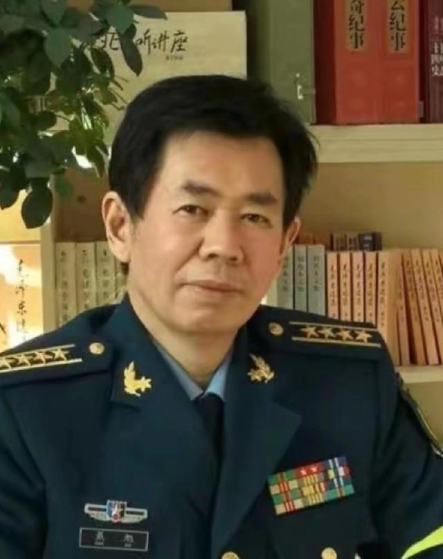 最大的台独分子，再也藏不住了，总算露出了真面目！原来，最大的台独分子并不都是溃退