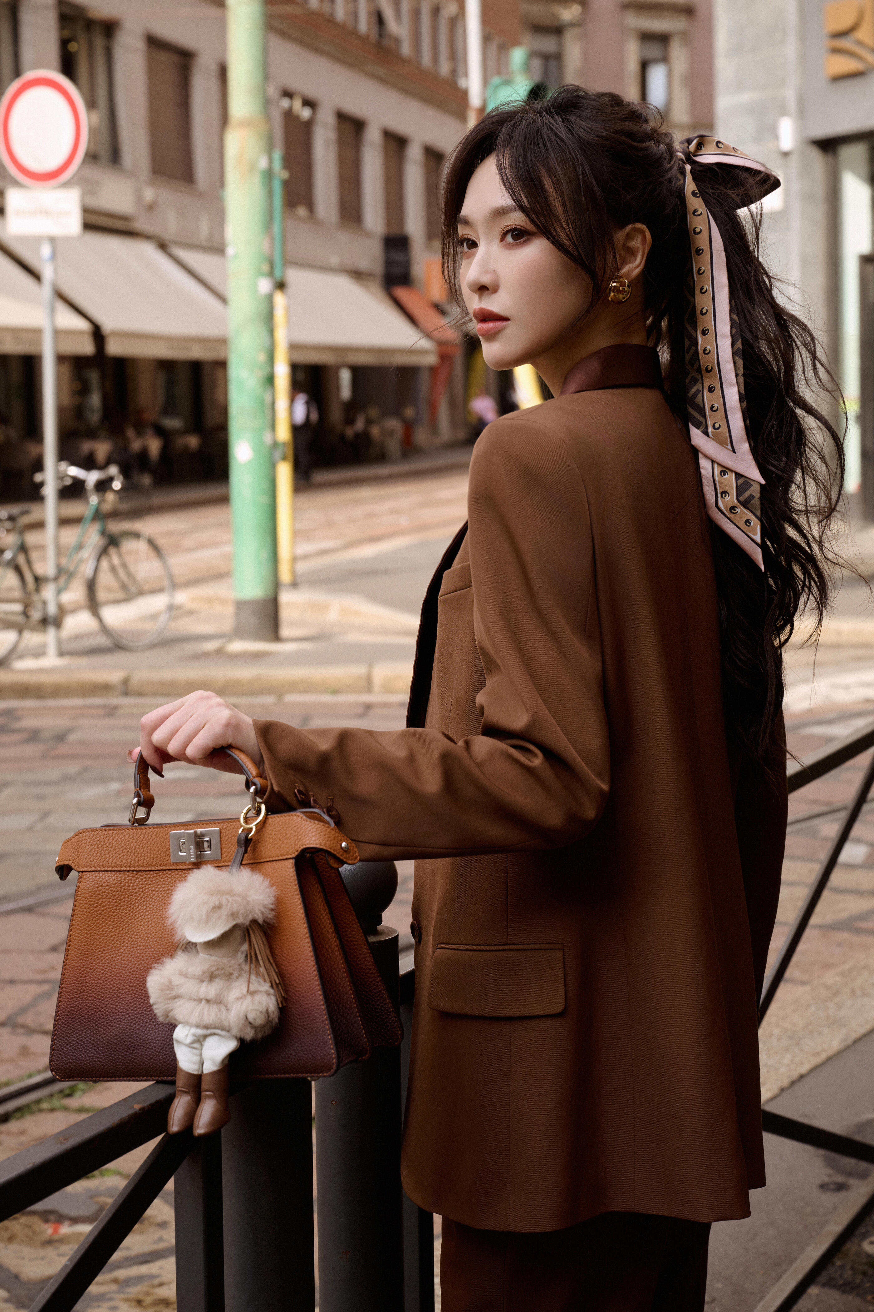 米兰街头的时尚女郎 唐嫣 