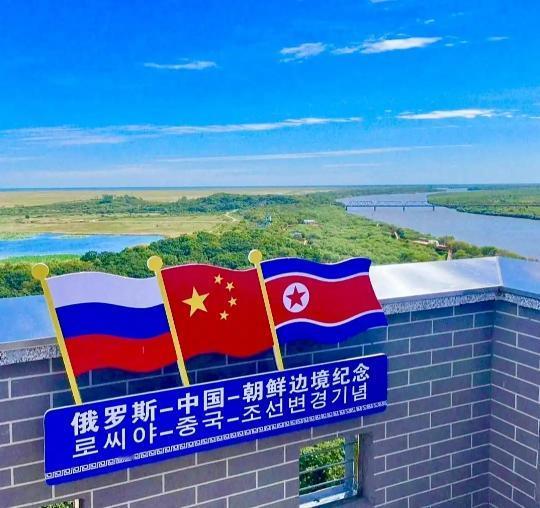 [熊猫]中朝俄三角关系突然变天！金正恩拿军火换俄罗斯石油，还靠中国撕破制裁铁网，