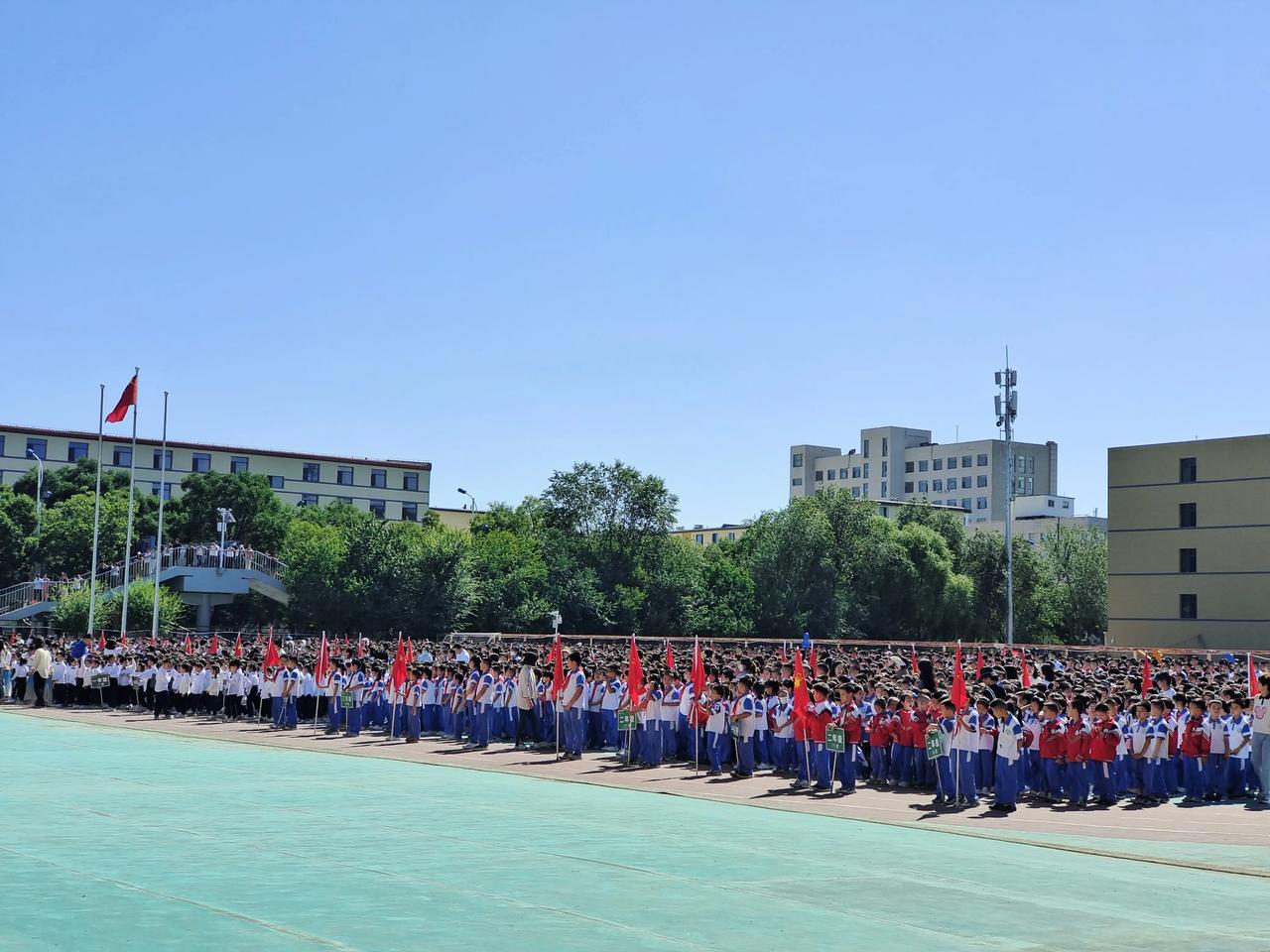 2024年9月开学季，呼和浩特多所中小学幼儿园投入使用。
位于玉泉区的呼和浩特市