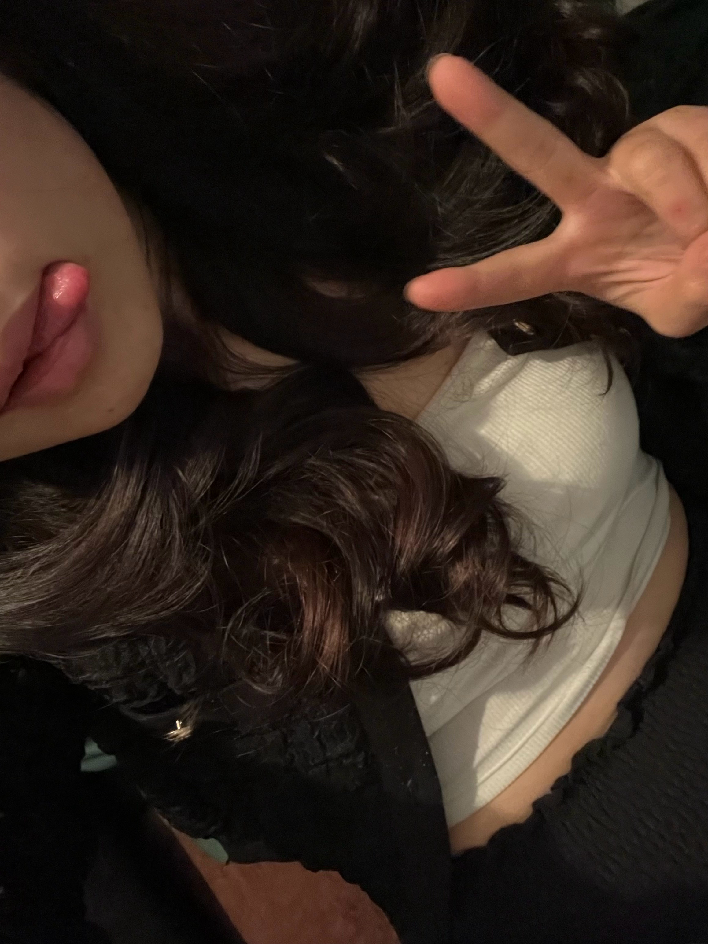 快来俩190的男高 让劳资体验下左拥右抱的感觉[舔屏] ​​​