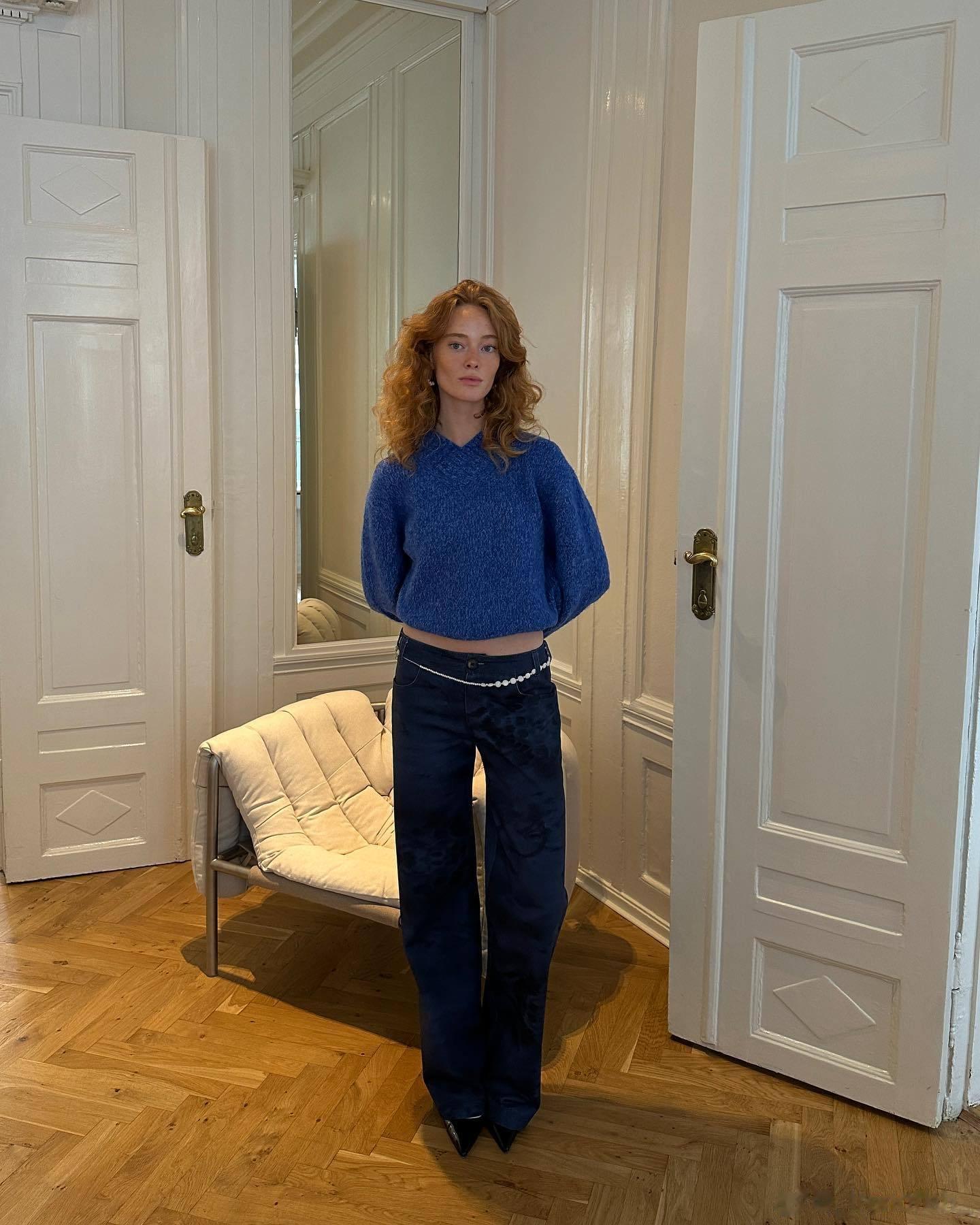 Mathilde 低腰穿搭 复古又不羁的感觉#Ins# ​​​