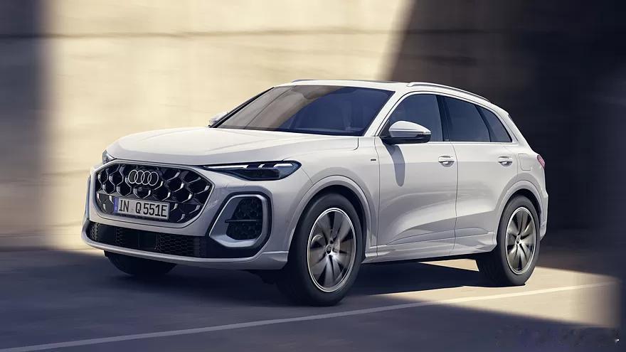 全新一代奥迪q5 新增插混版本，不仅纯电续航增至100km，产地也挪到了墨西哥外