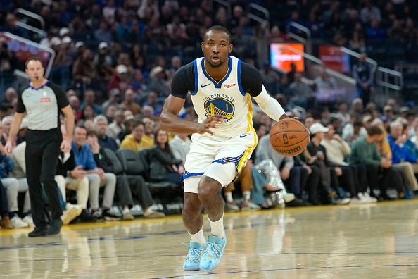 科尔谈库明加“吉米受伤后，对我们和JK来说一切都变了。我们看看截止日期前会发生什