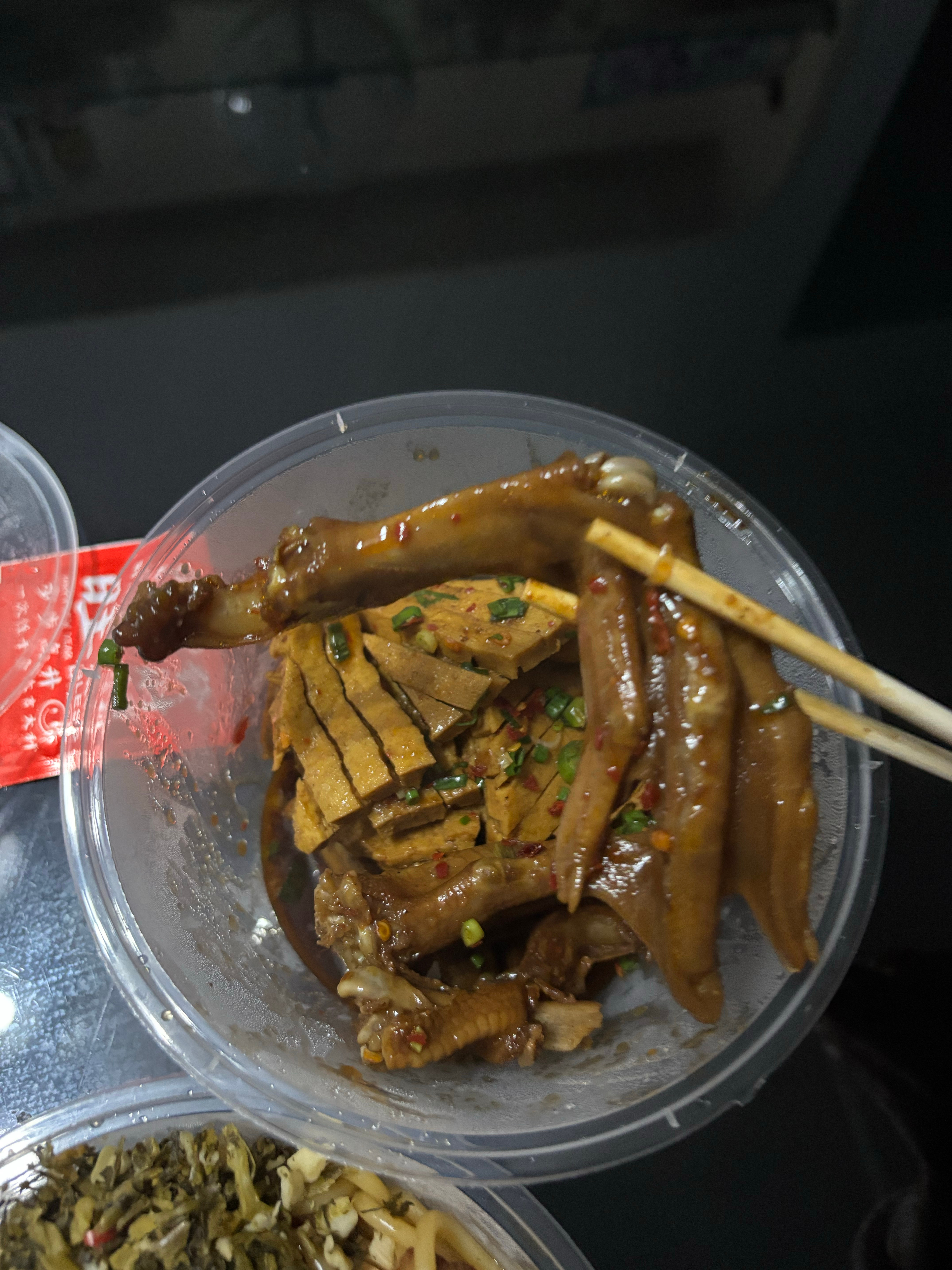 不好意思 我又开吃了我怀疑我肚子里有大蛀虫