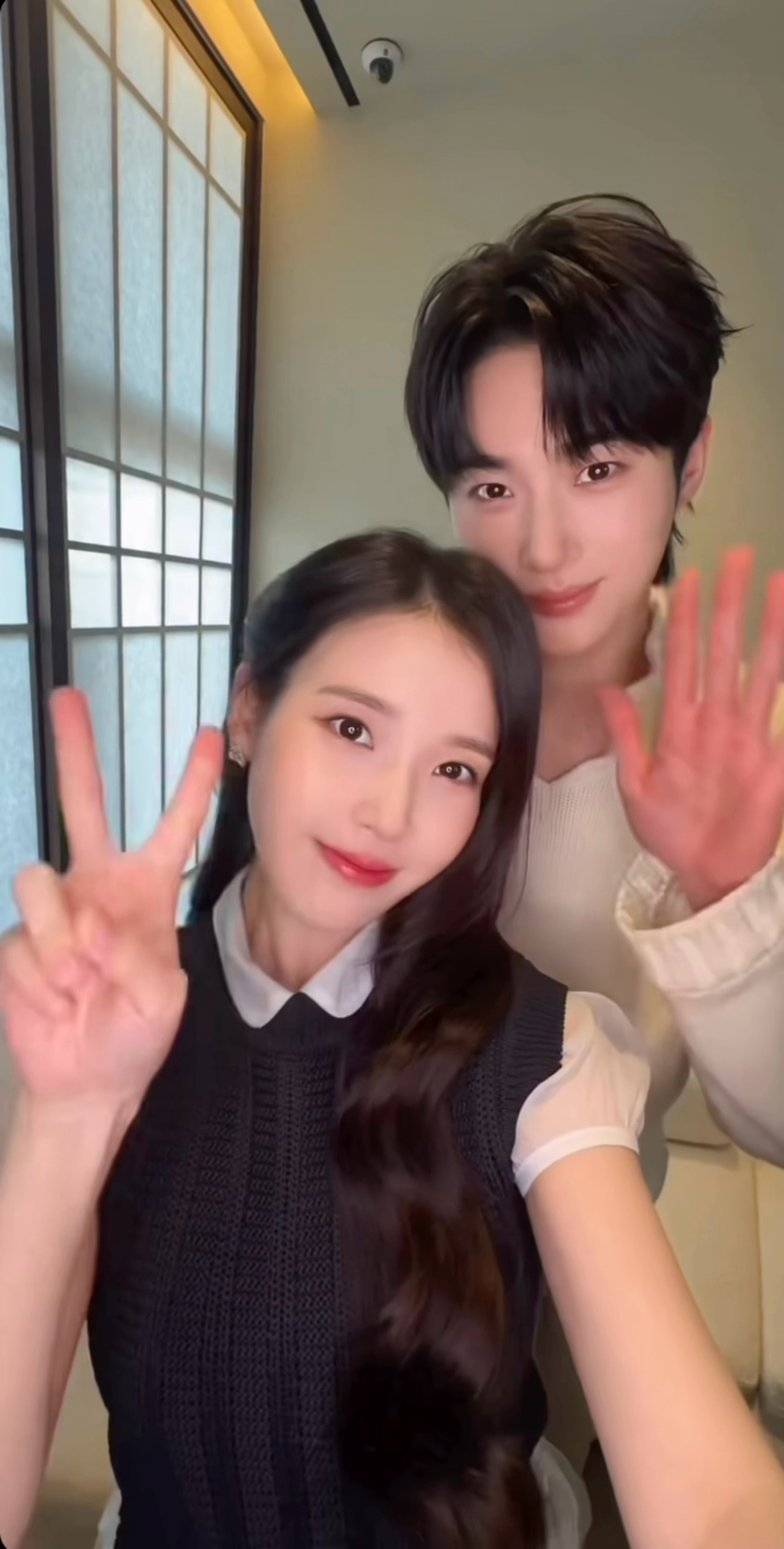 还没开播就吃这么好吗！！！！！iu边佑锡合拍这个体型差iu边佑锡合拍iu边佑锡合